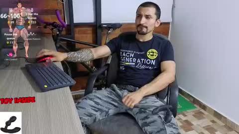 Snapshot of marckmuscle chatting on September 29, 2:43 am Marck Independent model online show from September 29, 2:43 am