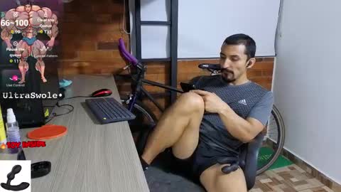Snapshot of marckmuscle chatting on October 10, 4:29 am Marck Independent model online show from October 10, 4:29 am