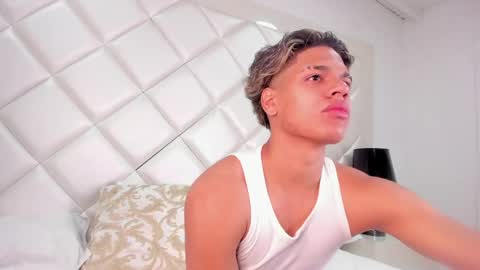 marco_deluxe online show from April 17, 11:34 am