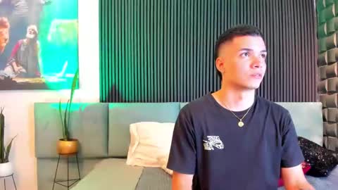 Snapshot of marcoyethan chatting on December 31, 6:24 pm Marco and Ethan online show from December 31, 6:24 pm