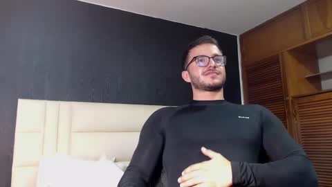 marcus_lafourt online show from January 4, 11:27 pm