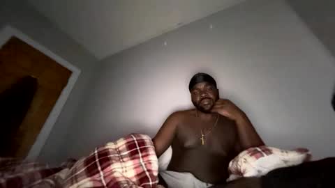marcuslouis18 online show from May 13, 4:55 am