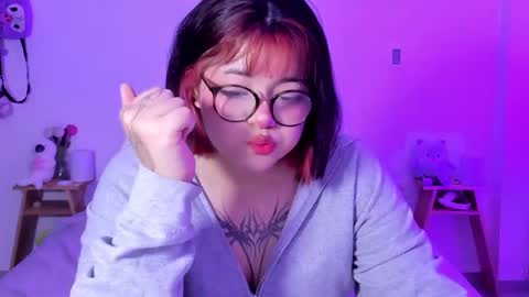 Snapshot of marcy_grey chatting on February 11, 10:36 am danna online show from February 11, 10:36 am