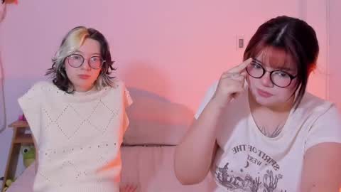 Snapshot of marcy_grey chatting on March 6, 7:21 pm danna online show from March 6, 7:21 pm