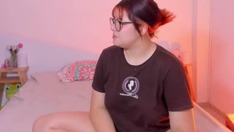 Snapshot of marcy_grey chatting on March 9, 3:22 am danna online show from March 9, 3:22 am