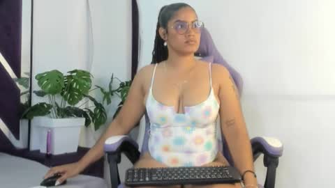 Marcy Gomez online show from February 6, 10:01 pm