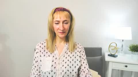 Snapshot of margaretmature chatting on February 19, 7:37 pm margaretmature online show from February 19, 7:37 pm