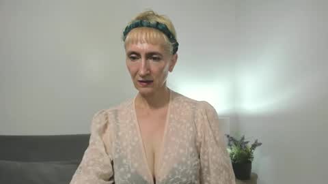 Snapshot of margaretmature chatting on September 12, 12:07 pm margaretmature online show from September 12, 12:07 pm
