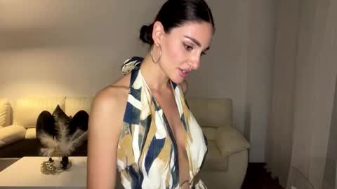 Margot online show from September 20, 8:45 pm