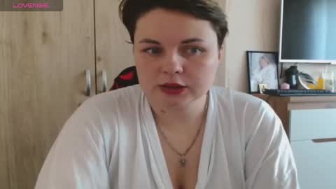 Mari online show from October 18, 9:46 am