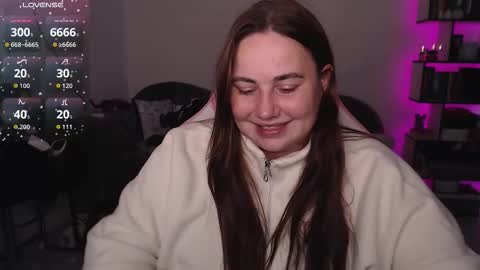 Snapshot of mari_moore7 chatting on September 15, 8:27 am mari moore online show from September 15, 8:27 am