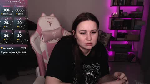 Snapshot of mari_moore7 chatting on February 7, 9:15 pm mari moore online show from February 7, 9:15 pm