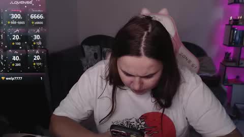Snapshot of mari_moore7 chatting on September 23, 7:35 am mari moore online show from September 23, 7:35 am