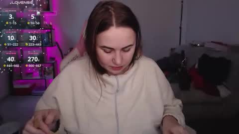 mari moore online show from December 23, 9:04 am