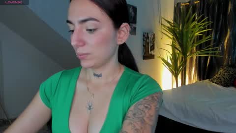Snapshot of mari_salgado chatting on October 5, 11:40 am mari_salgado online show from October 5, 11:40 am