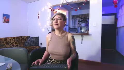 Maria fernanda online show from February 23, 11:55 am