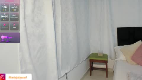 Snapshot of maria_julyana chatting on October 3, 5:16 am V A N E S S A online show from October 3, 5:16 am