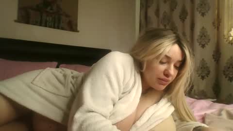 mariabloom999 online show from January 9, 11:05 am