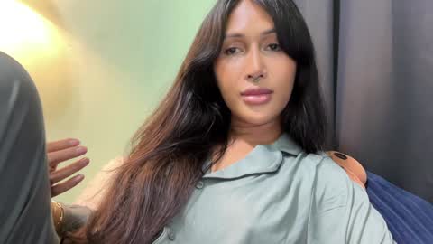 Snapshot of mariafatale_00 chatting on December 22, 2:27 pm Maria online show from December 22, 2:27 pm