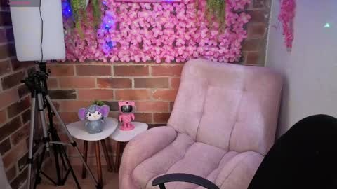 Maria online show from April 18, 7:07 pm