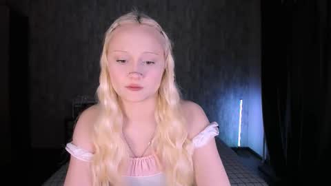 Maria online show from November 6, 3:09 am