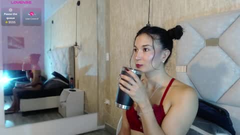 Mariana online show from April 4, 12:23 pm