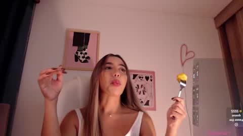 Mariana online show from March 12, 1:03 am