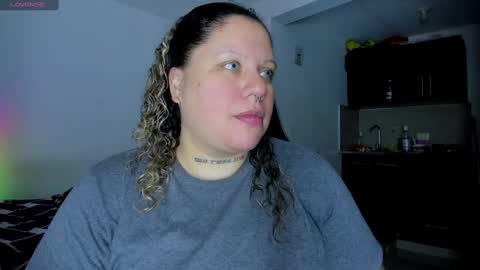 Snapshot of mariana_smittt chatting on February 26, 11:43 am Independent Model online show from February 26, 11:43 am