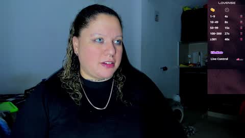 Snapshot of mariana_smittt chatting on January 8, 3:51 am Independent Model online show from January 8, 3:51 am