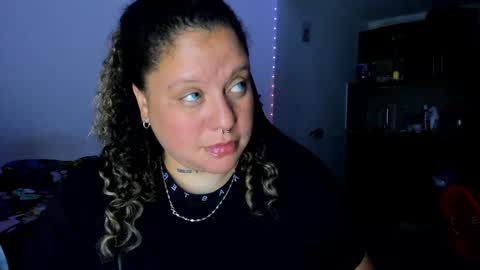 Snapshot of mariana_smittt chatting on September 13, 6:27 am Independent Model online show from September 13, 6:27 am