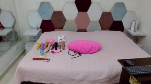 mariana online show from March 16, 3:27 pm