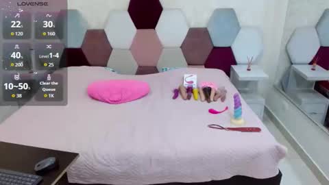 Snapshot of marianabbw_ chatting on October 7, 4:47 pm mariana online show from October 7, 4:47 pm