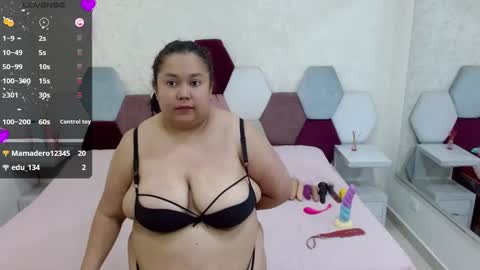 Snapshot of marianabbw_ chatting on September 9, 5:24 pm mariana online show from September 9, 5:24 pm