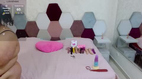 mariana online show from November 25, 2:49 pm