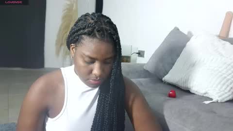 Snapshot of marianaee chatting on September 25, 5:14 am marianaee online show from September 25, 5:14 am