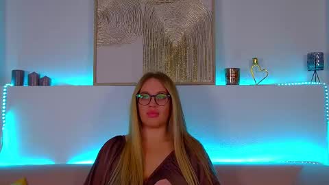 Maria online show from March 1, 6:54 pm