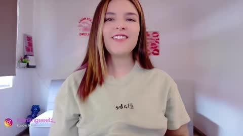 Snapshot of mariangeel_ chatting on October 15, 3:24 pm mariangeel_ online show from October 15, 3:24 pm