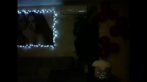 Snapshot of marianna1977 chatting on February 14, 7:12 pm marianna1977 online show from February 14, 7:12 pm