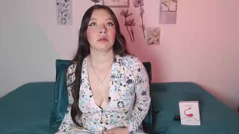 Snapshot of marianna__777 chatting on March 6, 5:35 am Mariana online show from March 6, 5:35 am
