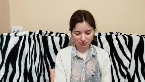 MariaNogle online show from March 18, 3:51 pm