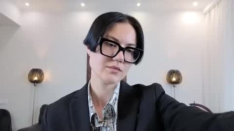 Marie Fitch online show from May 20, 4:09 am