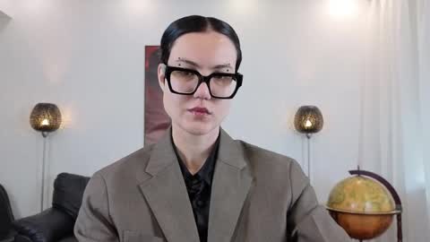 Marie Fitch online show from May 12, 4:10 am