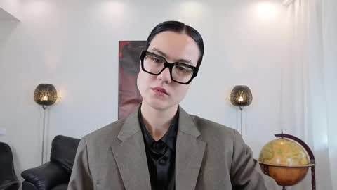 Marie Fitch online show from May 13, 4:11 am