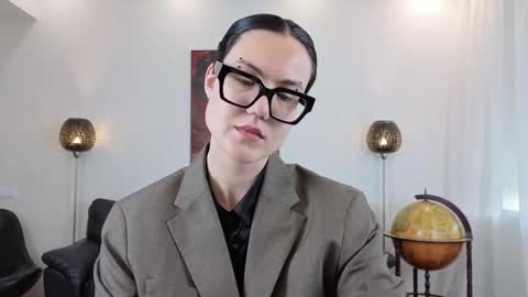 Marie Fitch online show from May 14, 4:21 am