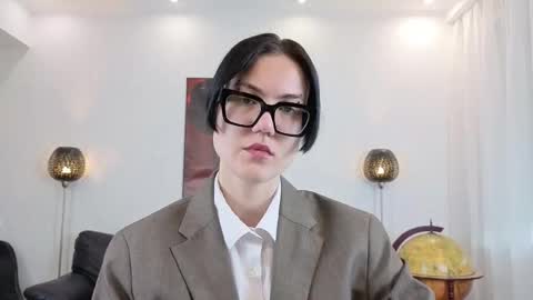 Marie Fitch online show from April 30, 3:00 am