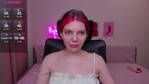 Marie 3 online show from May 10, 7:04 am