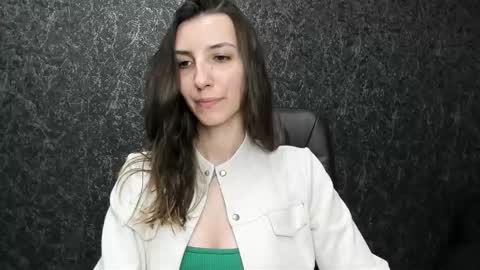 marielleanker online show from September 27, 4:43 am