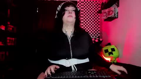 mariiana_velezz online show from June 16, 4:11 pm