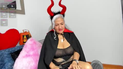 marilyn70 online show from November 1, 9:58 pm