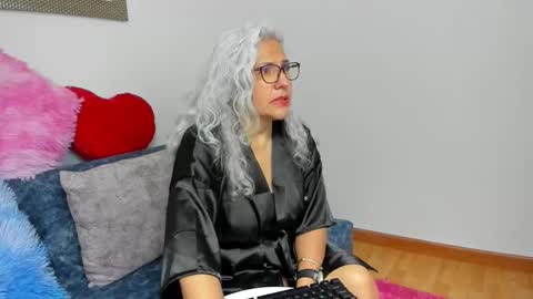 marilyn70 online show from November 8, 11:30 pm